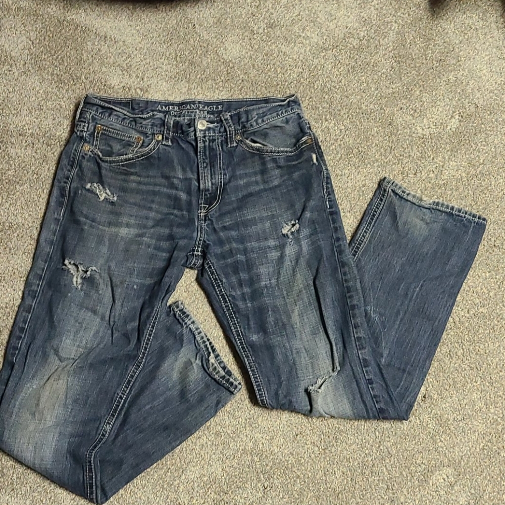 *Last chance* Distressed American Eagle Jeans
